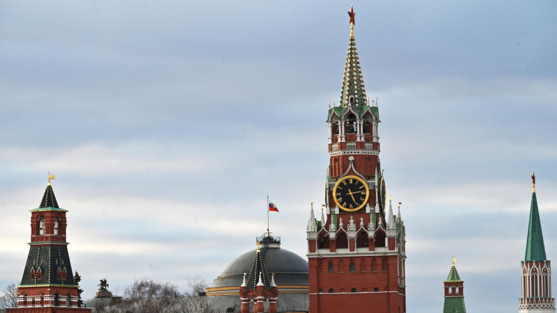 Россия внимательно отслеживает ситуацию в Сирии, заявили в Кремле