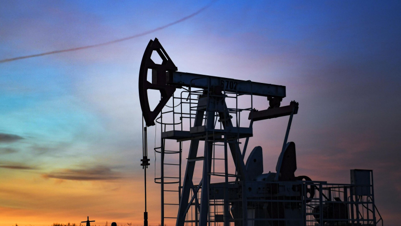 Словакия продлила разрешение на экспорт продуктов из российской нефти
