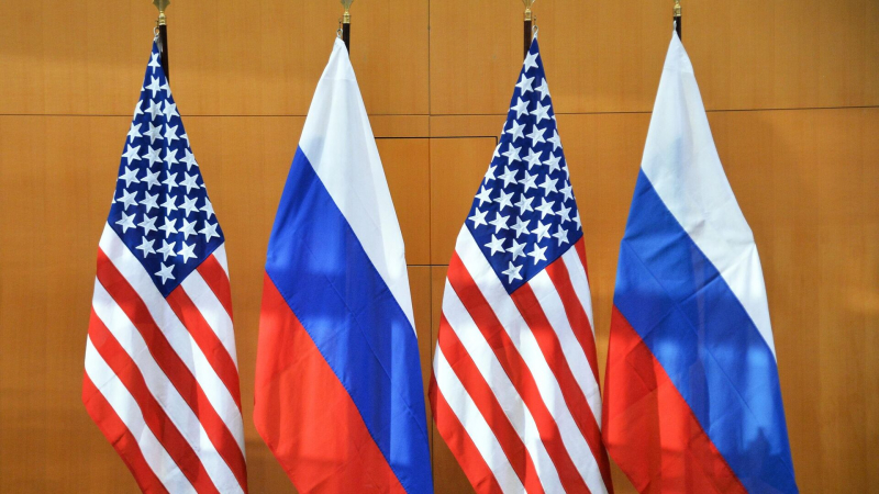 Отношения России и США улучшатся, заявил Сакс