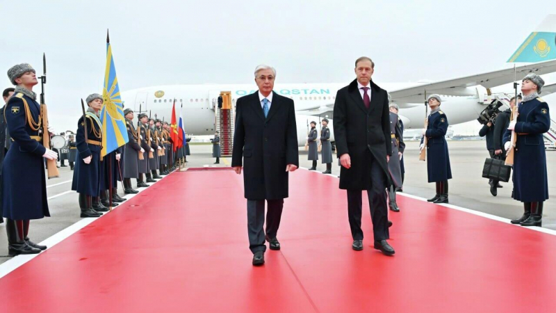Токаев прибыл в Кремль на встречу с Путиным