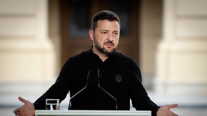 "Наконец-то готов". Заявление Зеленского вызвало недоумение во Франции