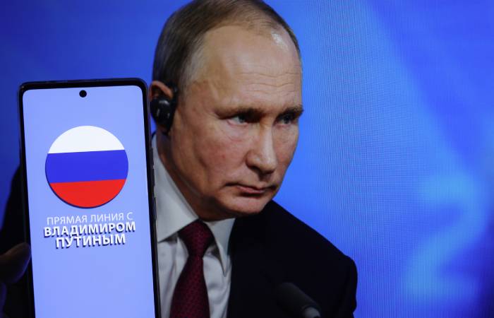 Путин подведет итоги года в ходе большой пресс-конференции, совмещенной с "Прямой линией"