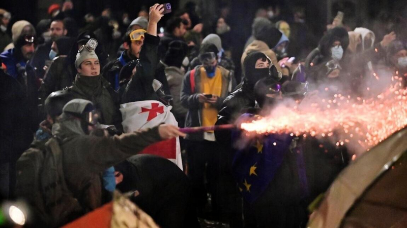 В Тбилиси проходит очередной митинг оппозиции
